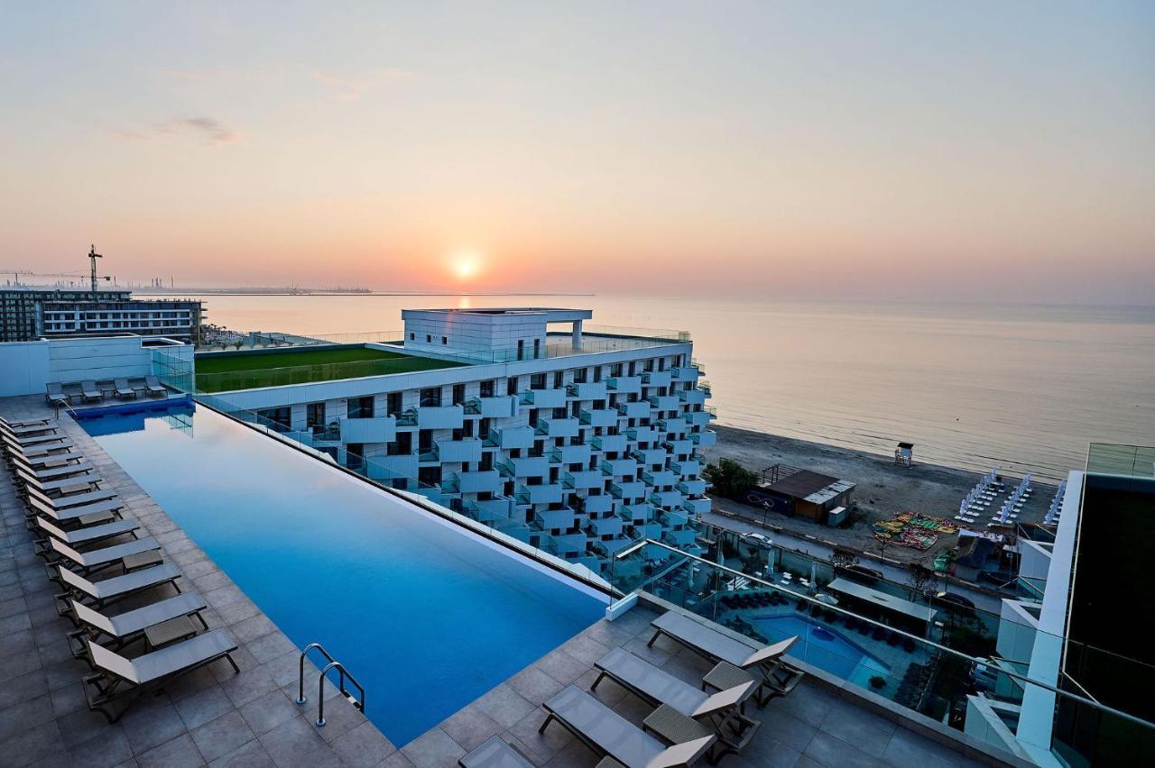Tropical - Spa&pool In Infinity Mamaia